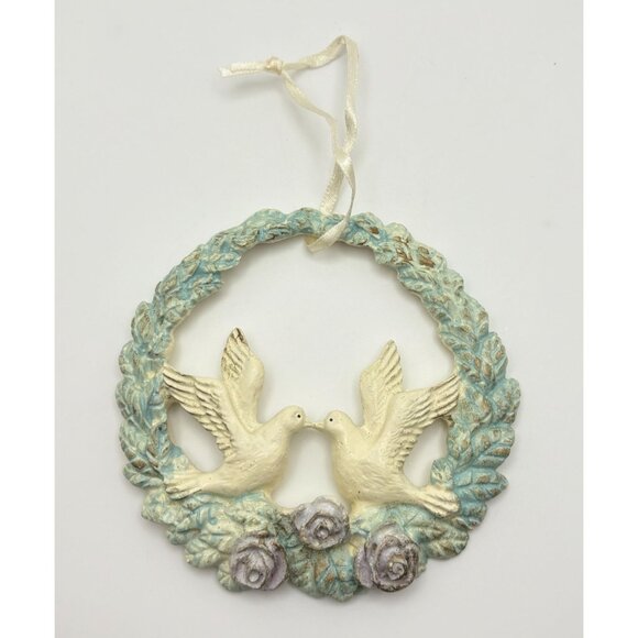 Vintage Kissing Doves Christmas Tree Ornament Floral Wreath Peace Romance Love - Picture 6 of 6